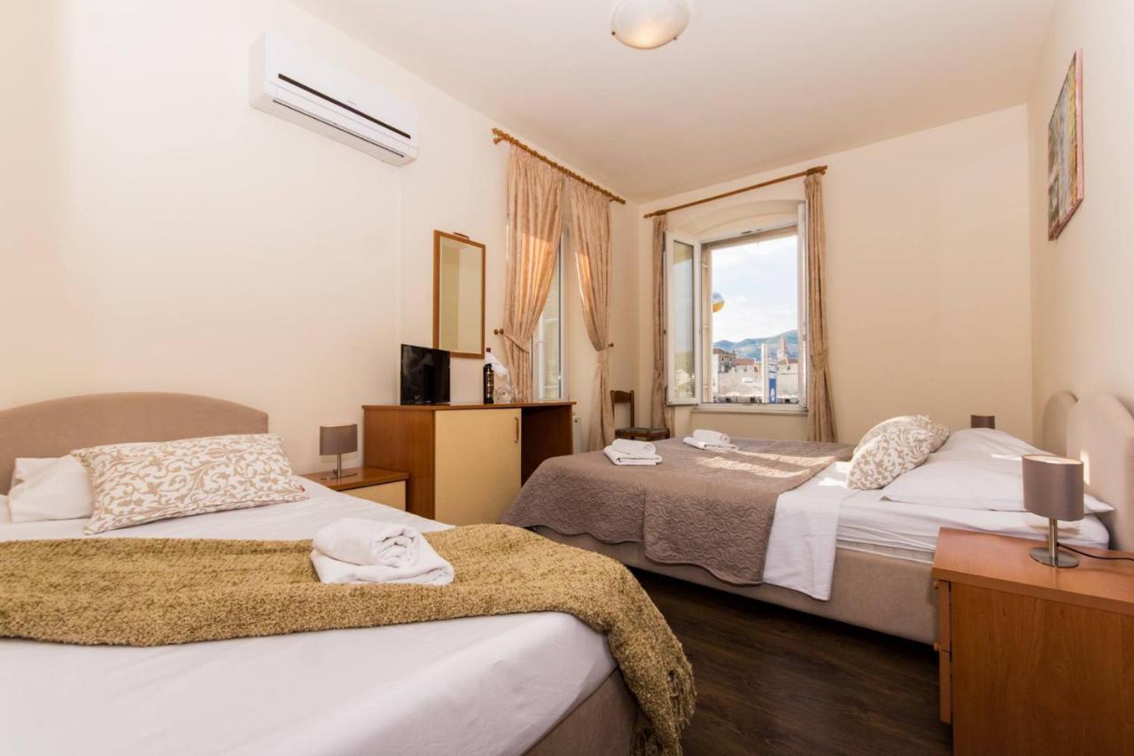 Bed and Breakfast Vila Liza Трогір Екстер'єр фото