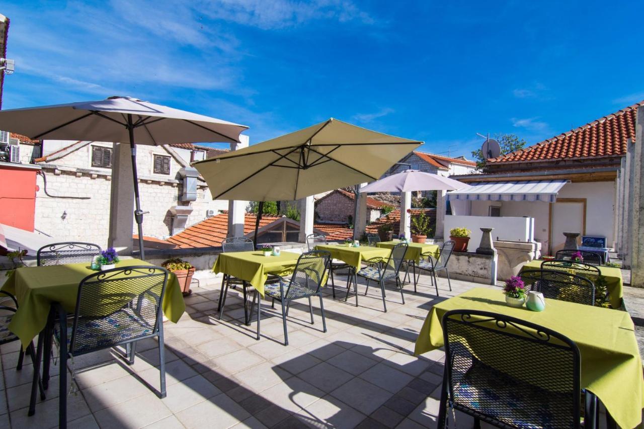 Bed and Breakfast Vila Liza Трогір Екстер'єр фото
