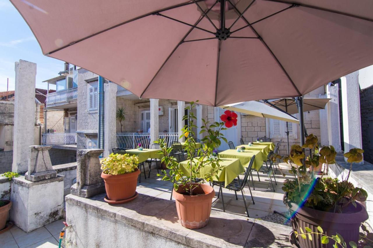 Bed and Breakfast Vila Liza Трогір Екстер'єр фото