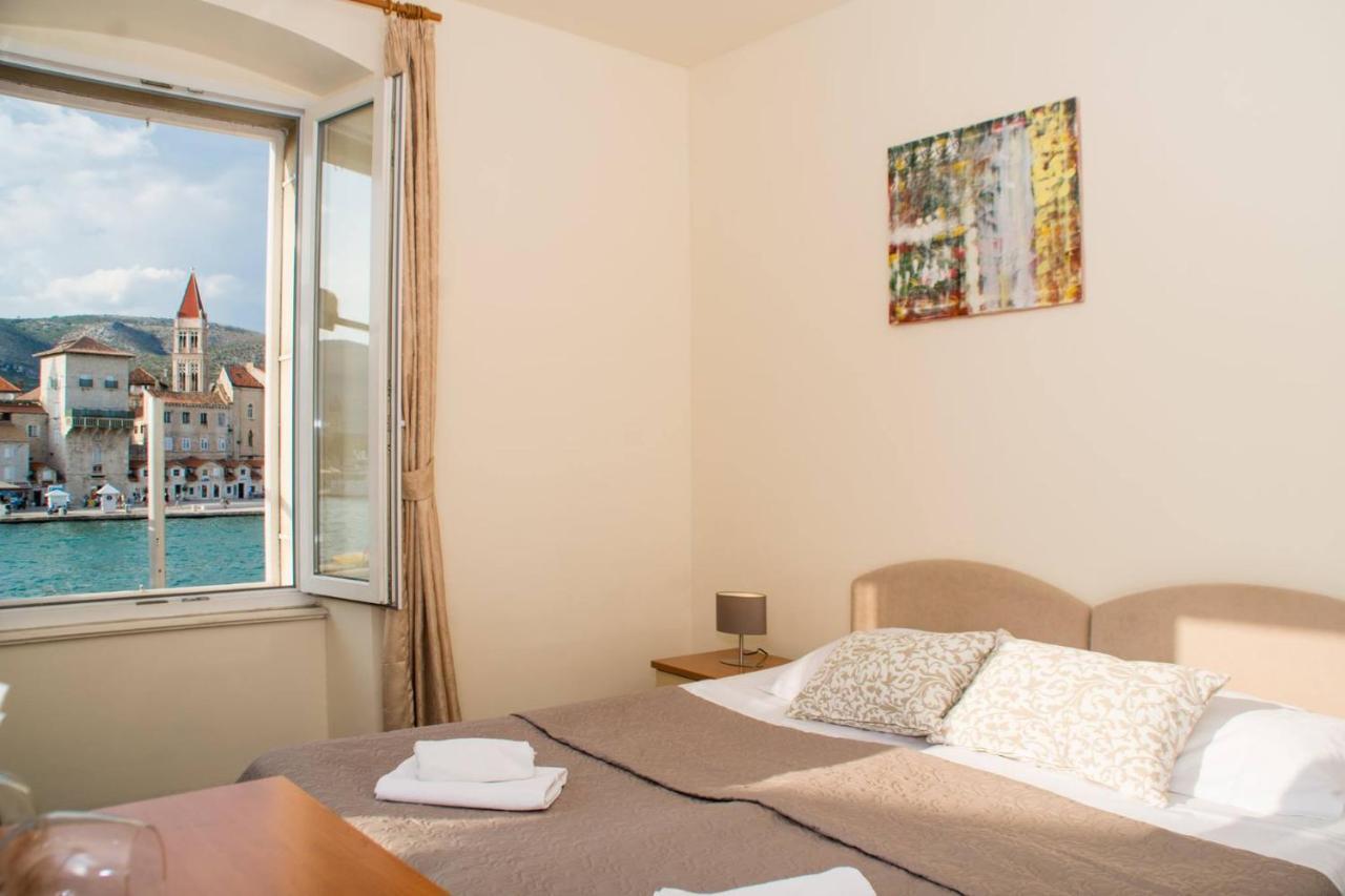 Bed and Breakfast Vila Liza Трогір Екстер'єр фото