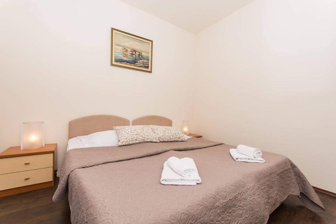Bed and Breakfast Vila Liza Трогір Екстер'єр фото