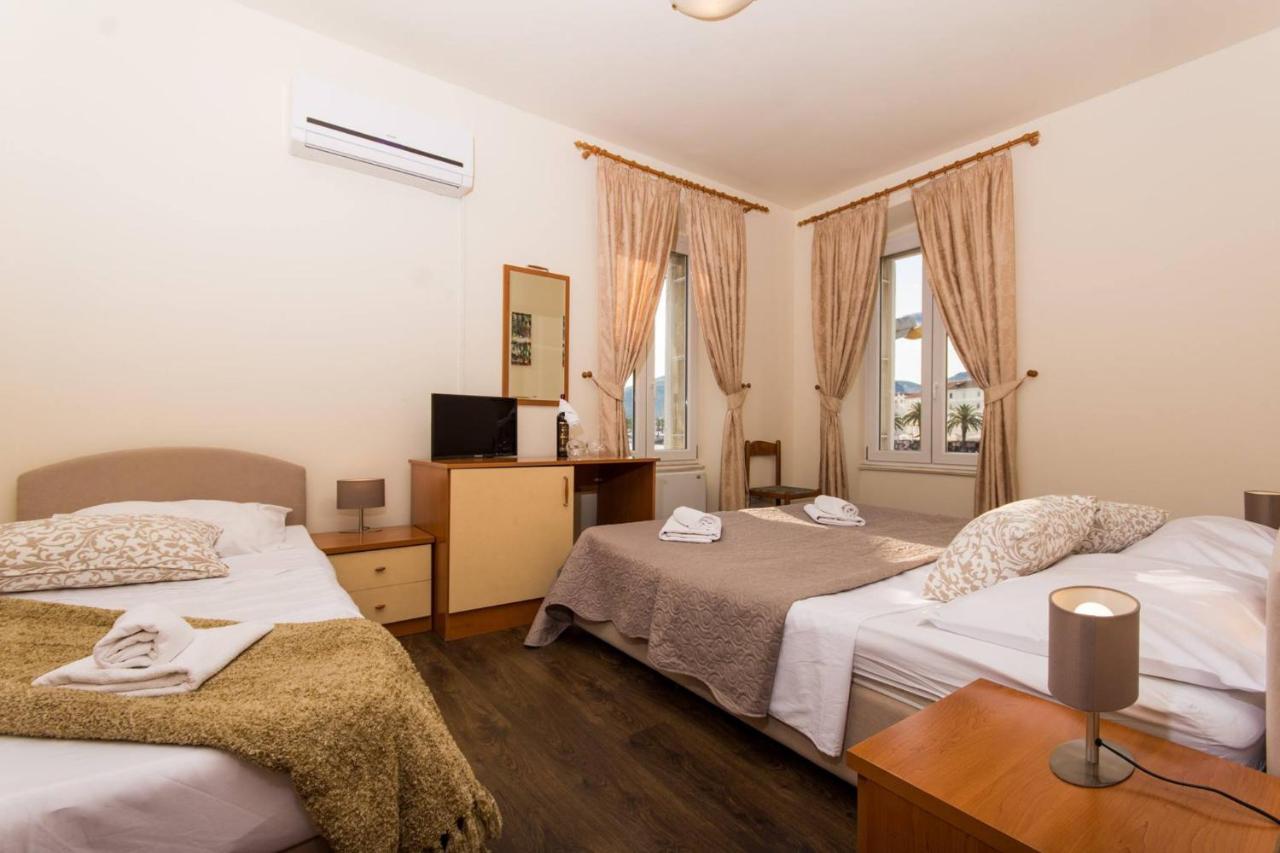 Bed and Breakfast Vila Liza Трогір Екстер'єр фото
