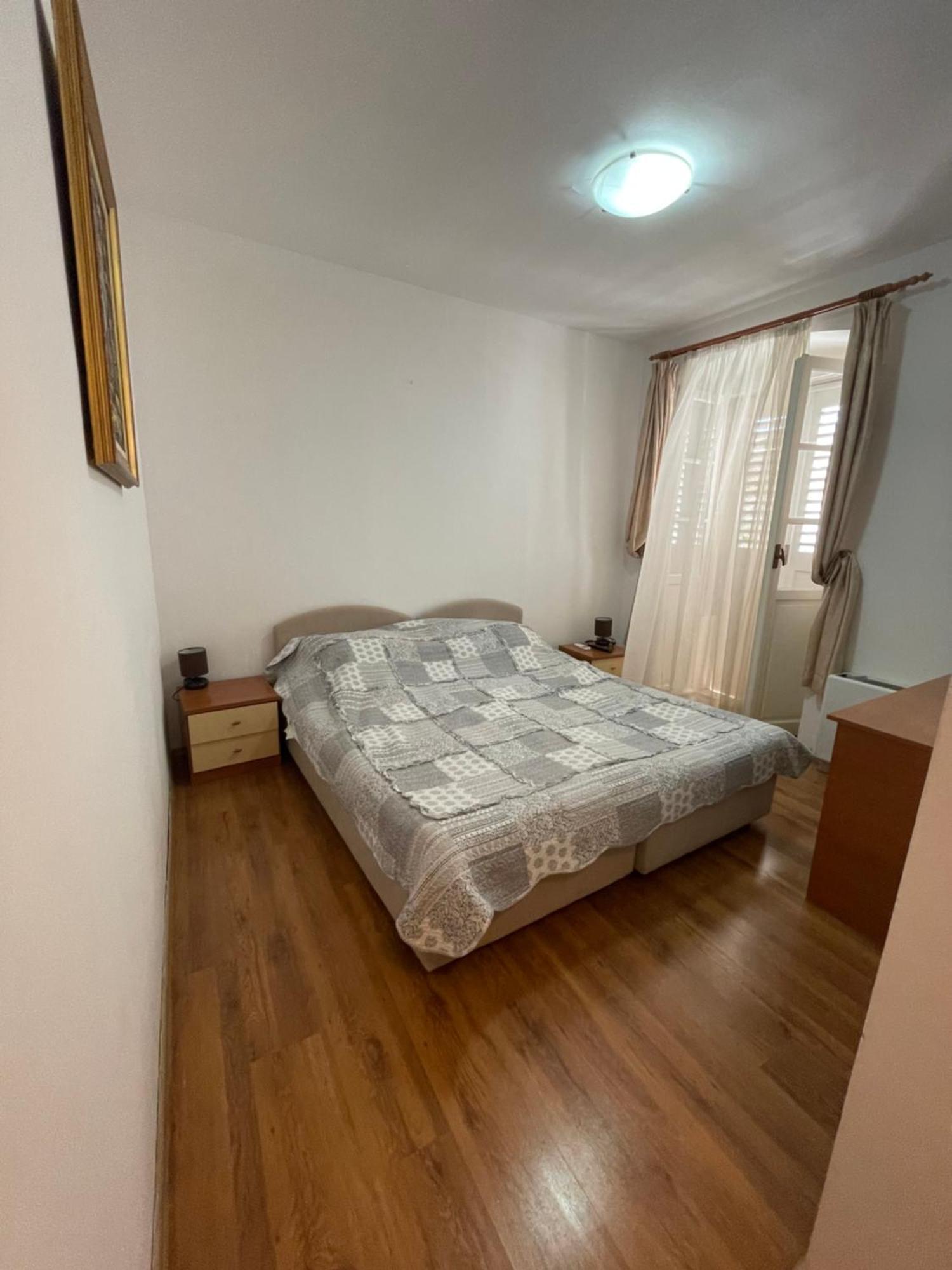 Bed and Breakfast Vila Liza Трогір Екстер'єр фото
