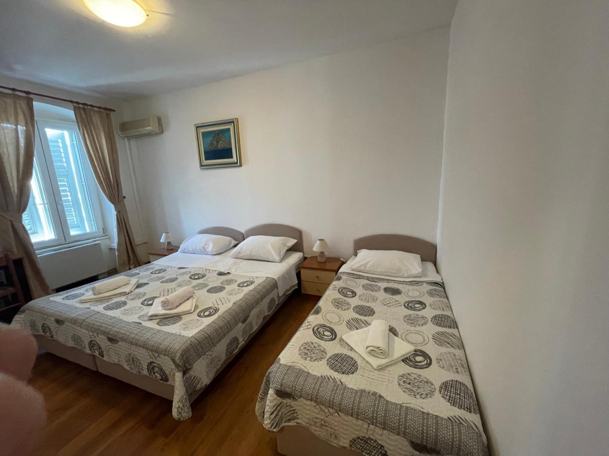 Bed and Breakfast Vila Liza Трогір Екстер'єр фото